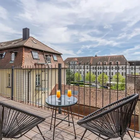Daire Nuvana Flats - Loft 522 Dachterrasse Mit Altstadtflair